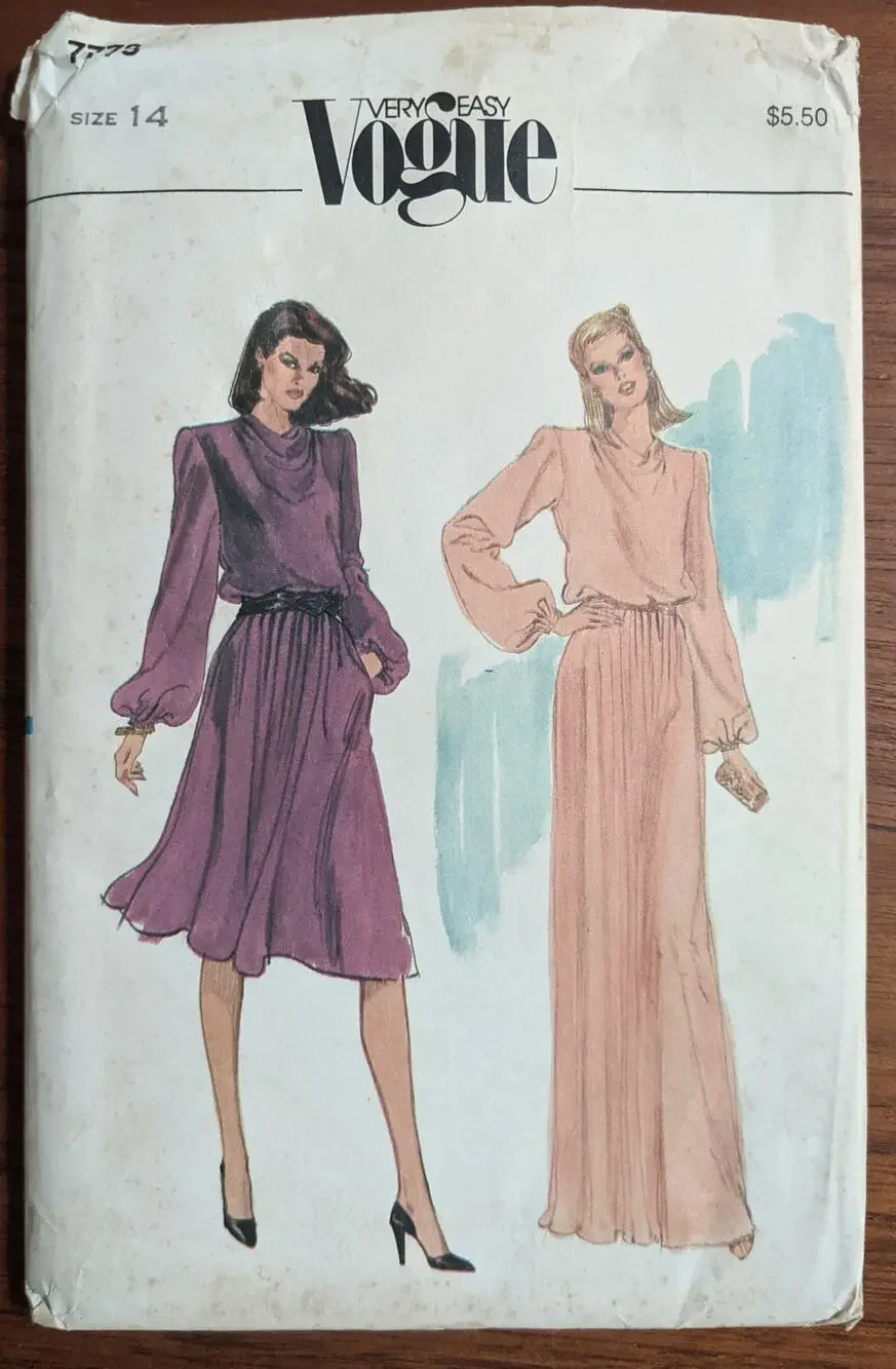 UNCUT Vintage Vogue Dress Pattern 7773 Size 14